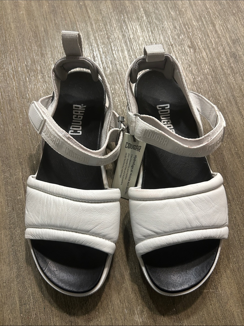 Cougar White and Black Padded Sport Sandals, New no Box, Size 7.